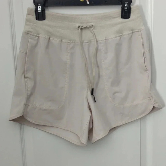 Alpine Design Women's 5" moonbeam Shorts - Picture 2 of 8